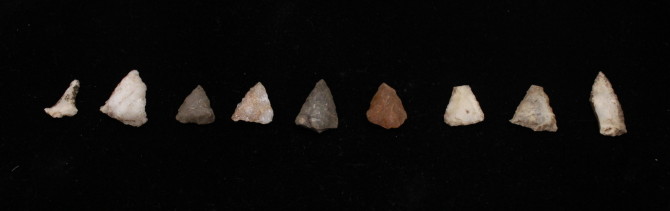 Oneota arrow points from the Sheffield Site