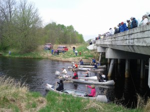 Starting line for the Snake River Canoe Race