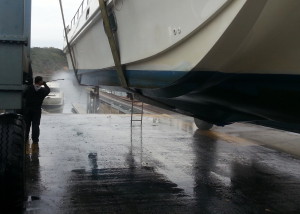 Boat washing at Sunnyside Marina